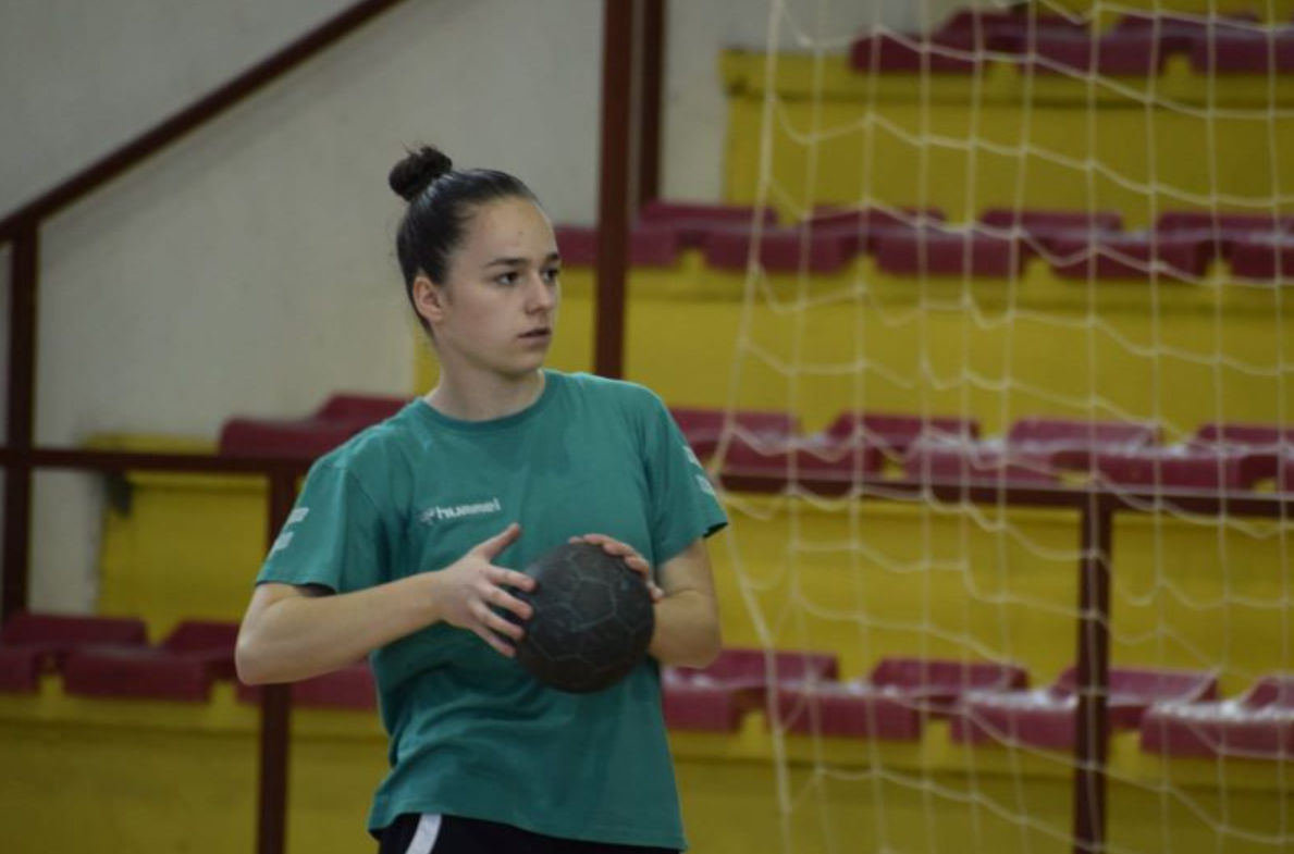 Еџе Сејадин сама ја победи Јехона – даде повеќе голови од цел противнички тим!