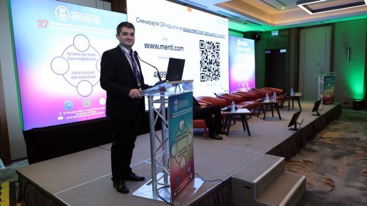 ФОТО/ВИДЕО | Д-р сци. Драган Ѓорѓиевски: 27. Симпозиум на семејни лекари постави нови стандарди во стручната едукација и професионалната соработка