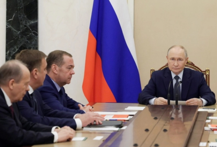 Путин на рускиот Совет за безбедност: Киев секој ден губи дел од својата територија, затоа се одлучи за тероризам