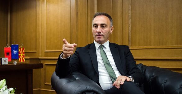 Груби останува во куќен притвор