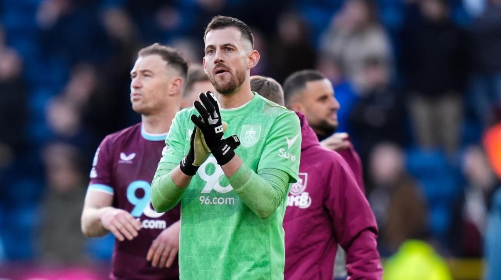 Барнли му даде отказ на тренерот, до крајот на сезоната ќе го води – Мајкл Џексон!