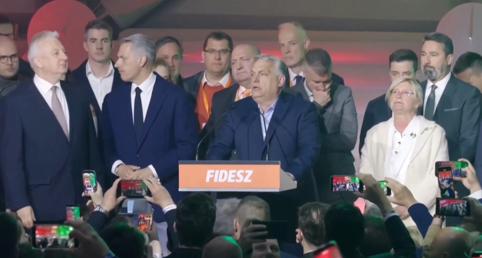 Падот на Орбан нова страница со Брисел