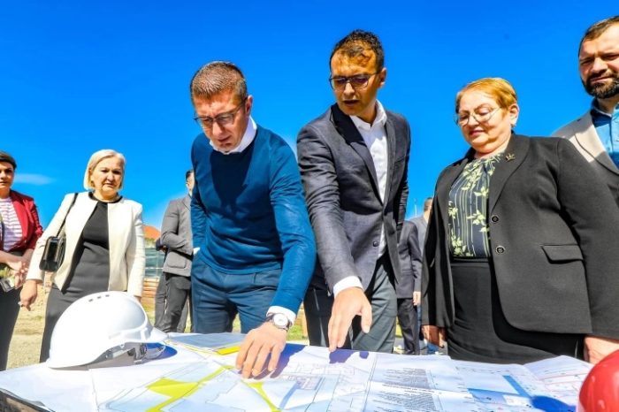 МИЦКОСКИ: Македонија шест квартали по има ред има просечен раст на БДП од 3,5 отсто, во услови кога растот во ЕУ е под еден процент