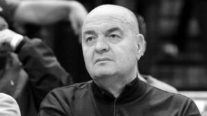 Почина Душко Вујошевиќ