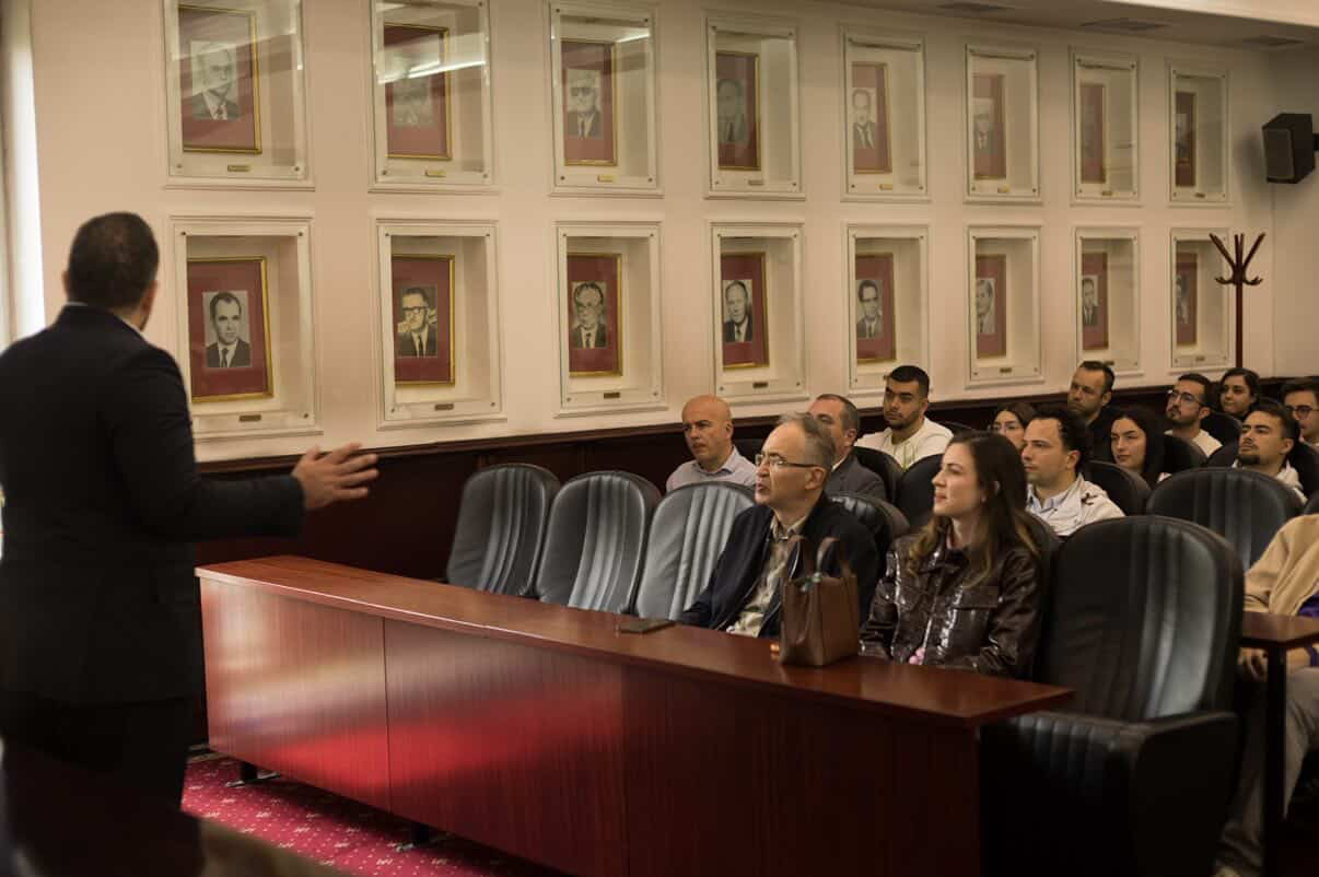 Одржано гостинско предавање за геополитика и финансиски пазари на Економскиот факултет – Скопје при УКИМ