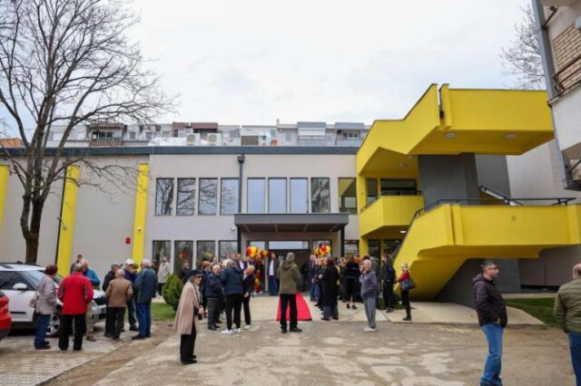 Свечено отворен реконструираниот Дом на културата „11 Октомври“ во Ченто