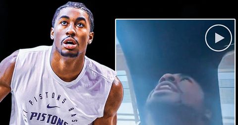 Јавно изнесе коментар против „Месецот на гордоста“ и доби отказ во НБА