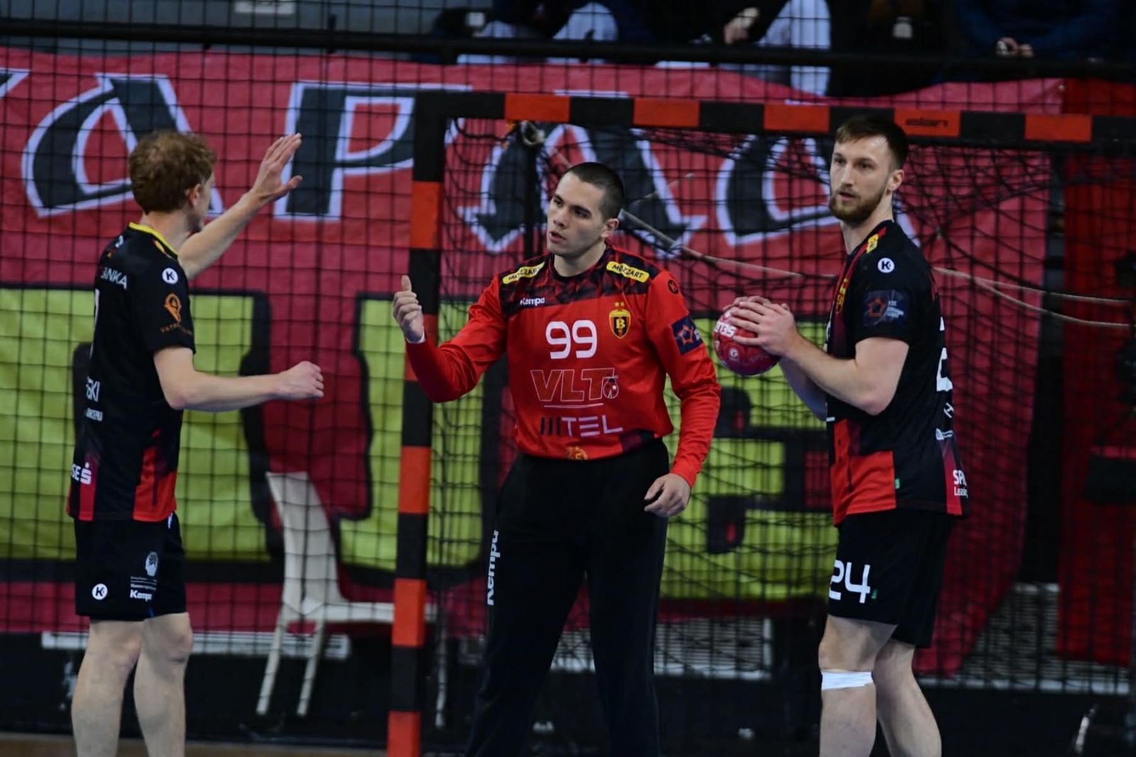 Вардар ита кон титулата, Алкалоид со 13 гола по ред го уништи Бутел