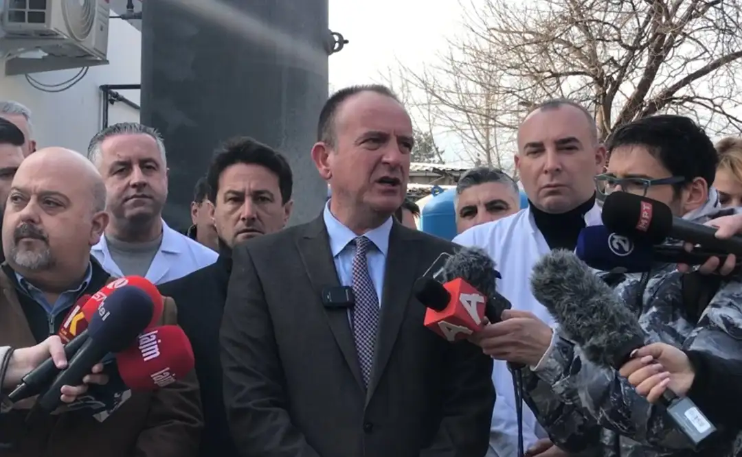 Таравари бара да се смени натписот на плочата за загинатите кај Вејце