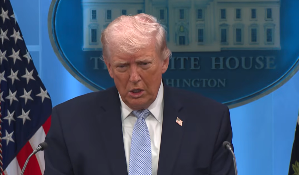 Трамп: Иран може да биде уништен преку ноќ