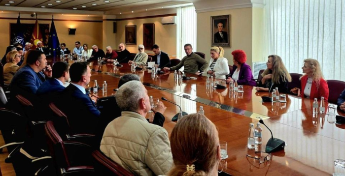 Мицкоски на средба со Македонци кои живеат во Србија