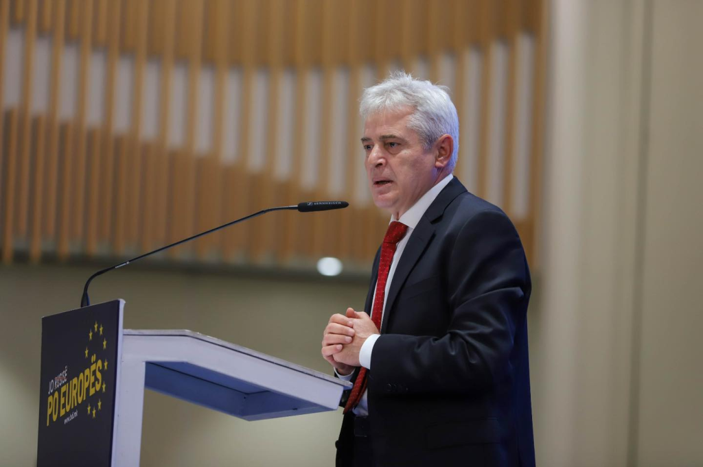 Ахмети: Секој обид за ограничување на правото на албански јазик е предизвик на уставниот поредок и нема да помине без одговор