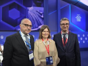 Божиновска на Делфи форумот ја позиционира Македонија како регионален енергетски јазол