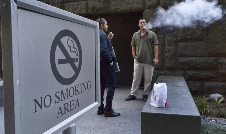 Законот за тутун и вејпови е најглупавиот досега во Британија