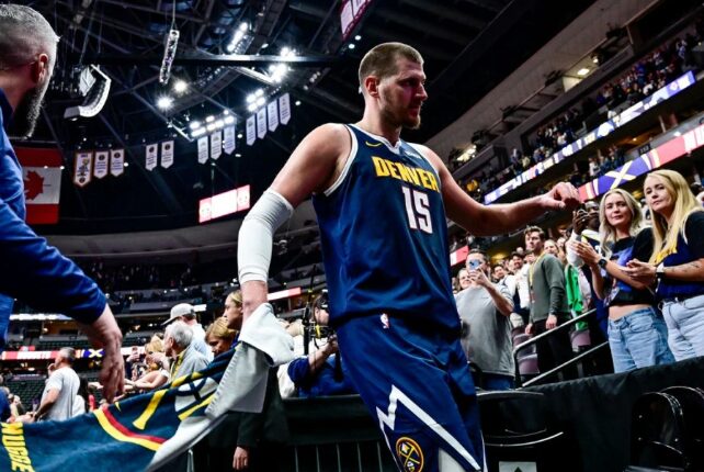 (Видео) Денвер од -16 до победа над Портланд – Јокиќ со неверојатен трипл-дабл