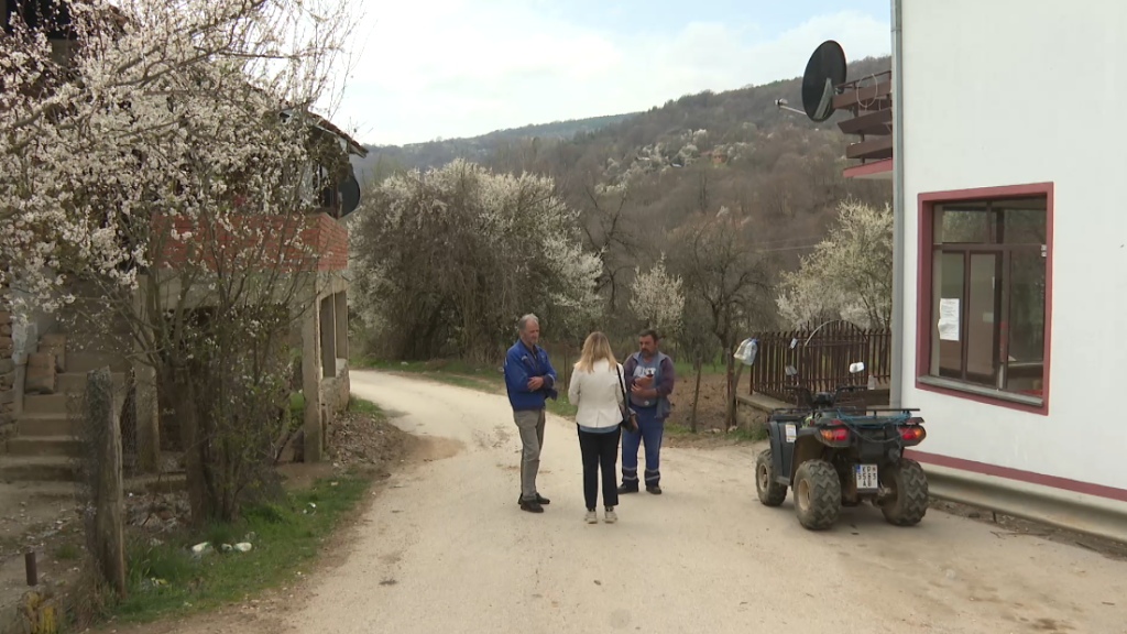(ВИДЕО) Репортажа од селата Луке и Крстов Дол – колку е блиску или далеку отворањето рудник за антимон