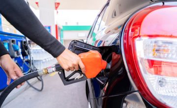 Владата ги намали акцизите на горивата