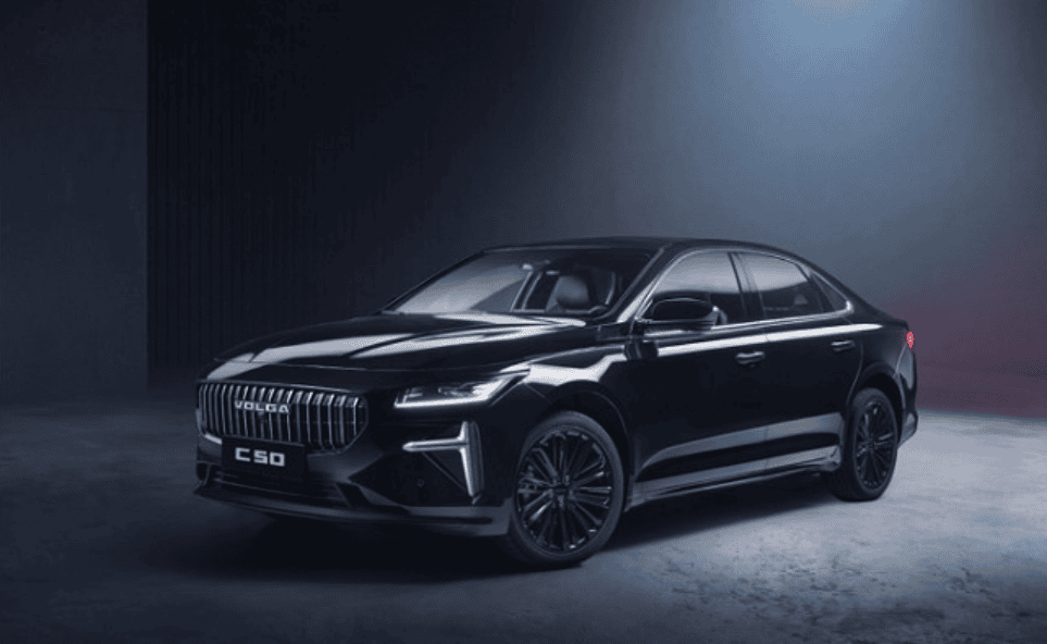 ПРИСТИГНА ДОЛГО НАЈАВУВАНИОТ „РИВАЈВЛ“ НА РУСКА ВОЛГА и личи на кинескиот Geely