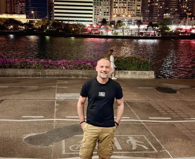 Фетаи не оди на седници на Влада, ама праќа поздрави од Тајван: На Фејсбук објави фотографија до Бангкок