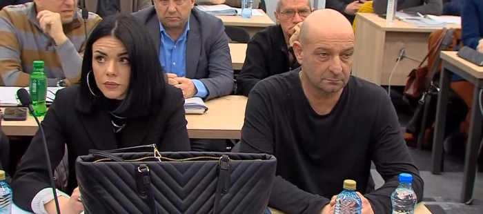 „Пуштете го, ние ќе му пресудиме”, родителите жестоко реагираа на барањето за домашен притвор на сопственикот на „Пулс“