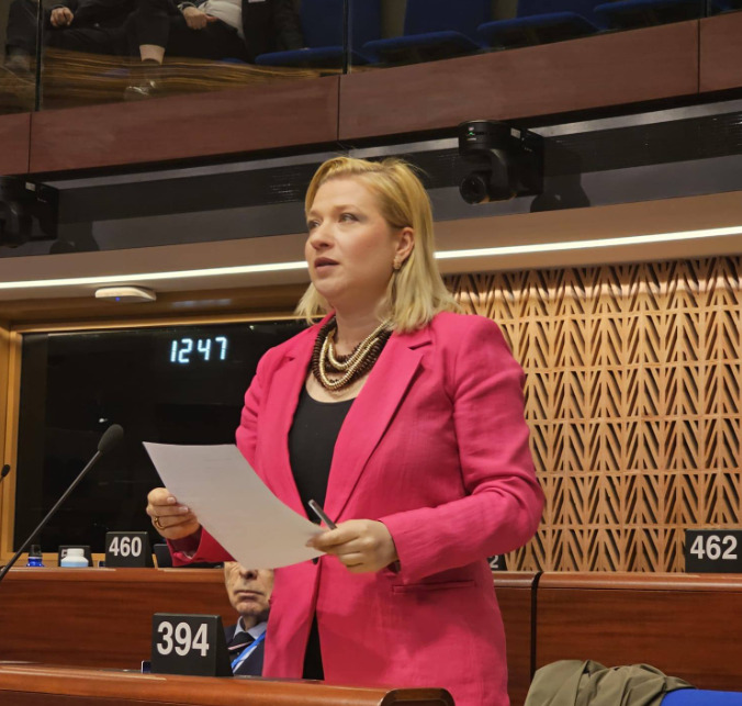 Василевска бара реакција од Советот на Европа за случајот со Менкиноски