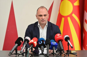 Филипче праќа писма до ЕУ: Мицкоски остварува руски интереси,  ја саботира  македонската интеграција