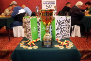 ШК Алкалоид славеше со играчите – пехарите за Николовски и Георгиев