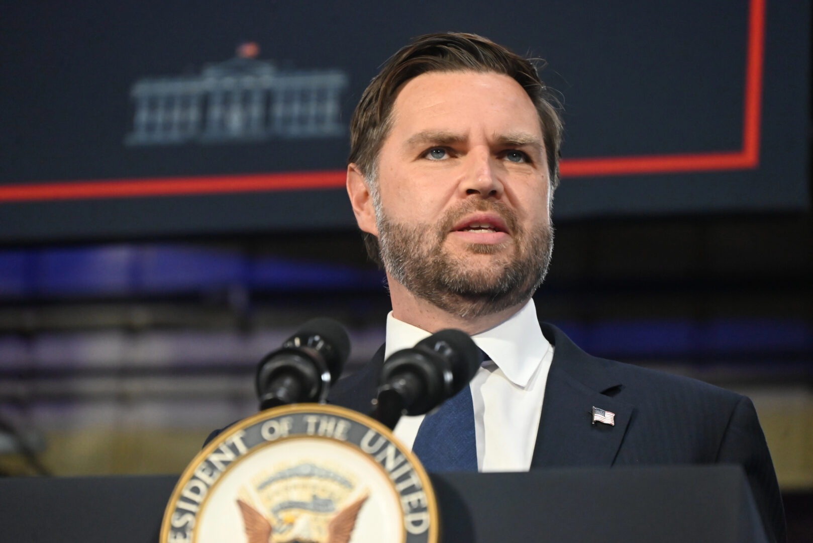 Венс ги предупреди Иранците: Примирјето е кревко, Трамп е нетрпелив