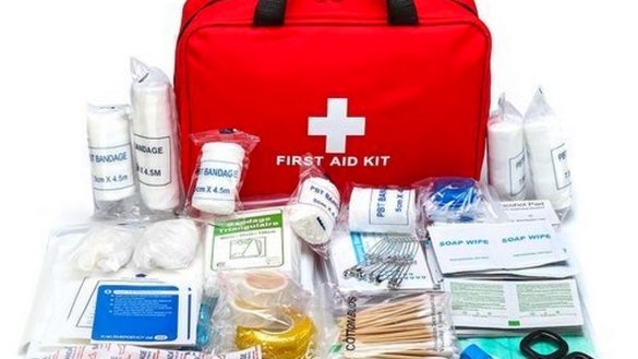 Грција воведува нови строги правила – најголемата промена се однесува на комплетите за прва помош