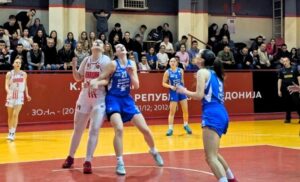 Циркус во кошарката: Украдени 2.500 денари од судиската соблекувална во Крива Паланка