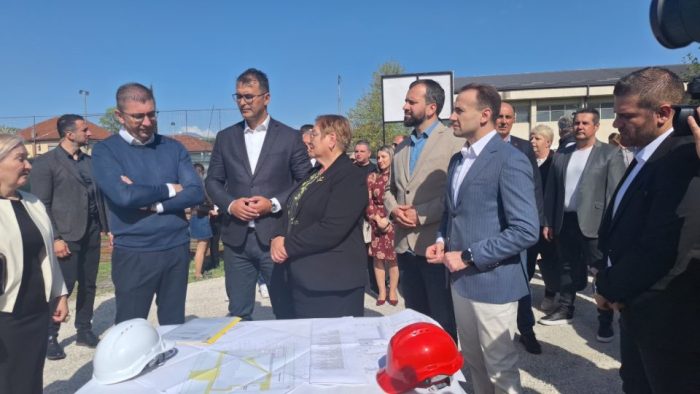 МИЦКОСКИ ВО ЃОРЧЕ ПЕТРОВ: Инвестициите во образованието се многу значајни за неговиот квалитет и нашата иднина, а тоа се децата