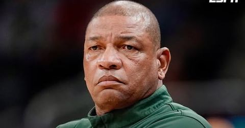 Милвоки Бакс започнува реконструкција, Риверс доби отказ