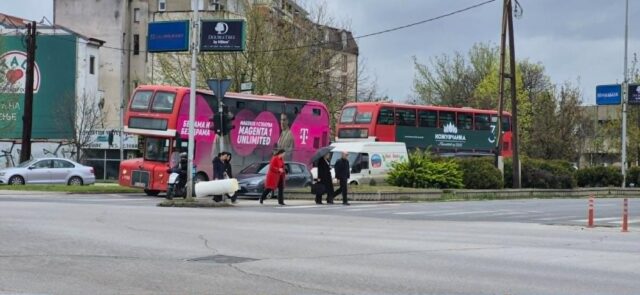 Левица: Граѓаните со бурни реакции – автобусите на ЈСП со растојание од 40 минути до три часа