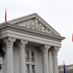 Владата разгледува неколку нови мерки кои би ги презела за амортизирање на последиците од кризата