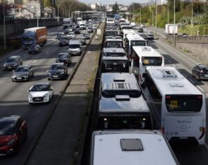 Недостаток на гориво низ целиот свет, земјите воведуваат штедење и ограничувања