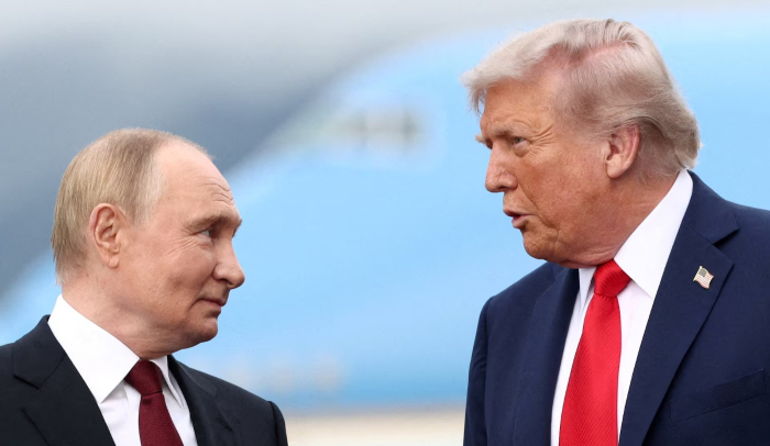 Путин телефонски разговарал со Трамп