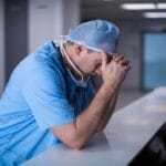 Плата има, желба нема – кои професии го убиваат интимниот живот?