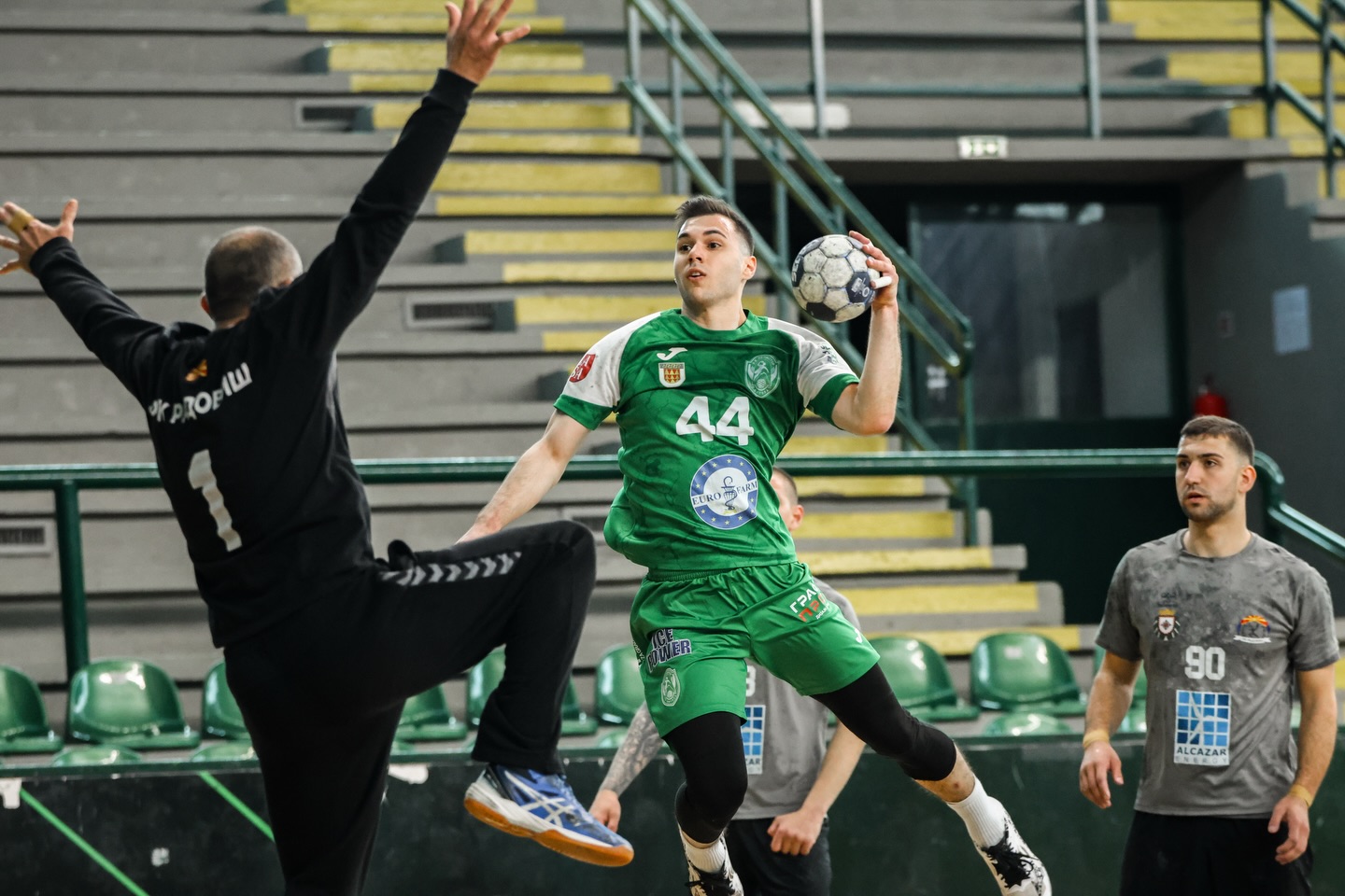 ДЕНЕСКА НА ТЕРЕНИТЕ: Во Битола почнува новото плеј-аут коло – гостува Струга