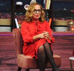 Денес роденден слави Јадранка Костова – едно од најпрепознатливите новинарски имиња кај нас