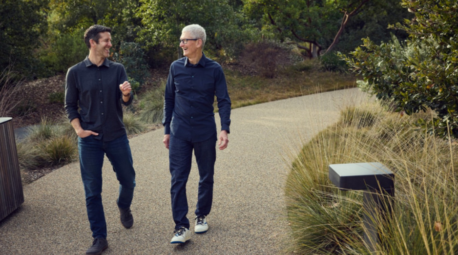 Тим Кук го напушта Apple: познато е кој ќе го замени