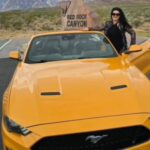 (Фото) Драгана Мирковиќ во машина од 85.000 евра ужива на висока нога во срцето на пустината во Невада