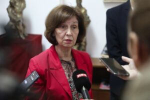 Сиљановска-Давкова: Копенхашките критериуми да важат подеднакво за сите