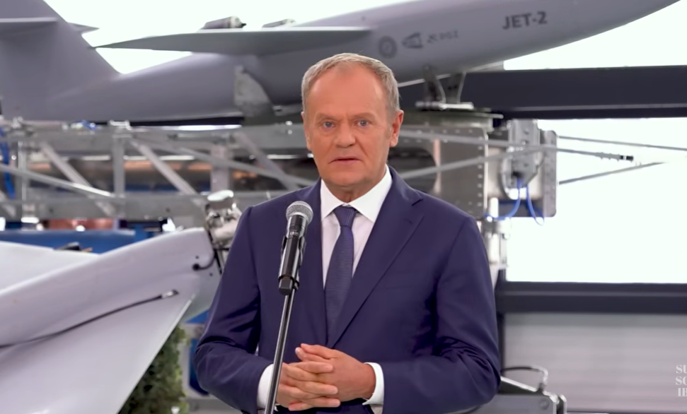 Туск тврди дека Путин ќе биде среќен ако САД го напуштат НАТО