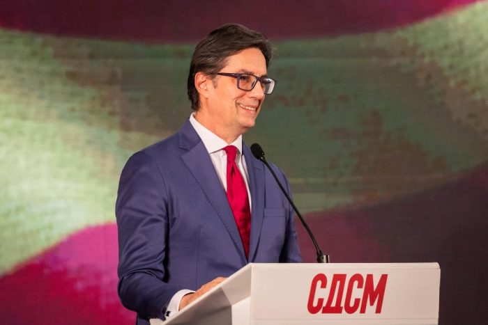 (видео) ПЕНДАРОВСКИ БАРА СМЕНА ВО СДСМ: Опасност партијата да оди кон исчезнување или да влезе во статистичка маргина на грешка