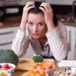 Како да се намалат нивоата на стрес и кортизол преку исхрана?