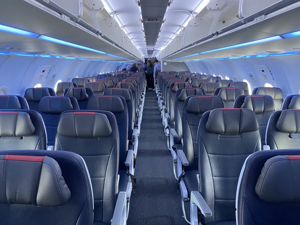 ЌЕ ГИ ПРИЗЕМЈИ ЛИ ИРАНСКАТА КРИЗА АВИОНИТЕ ВО ЕВРОПА: Авиокомпаниите имаат гориво само за уште шест недели