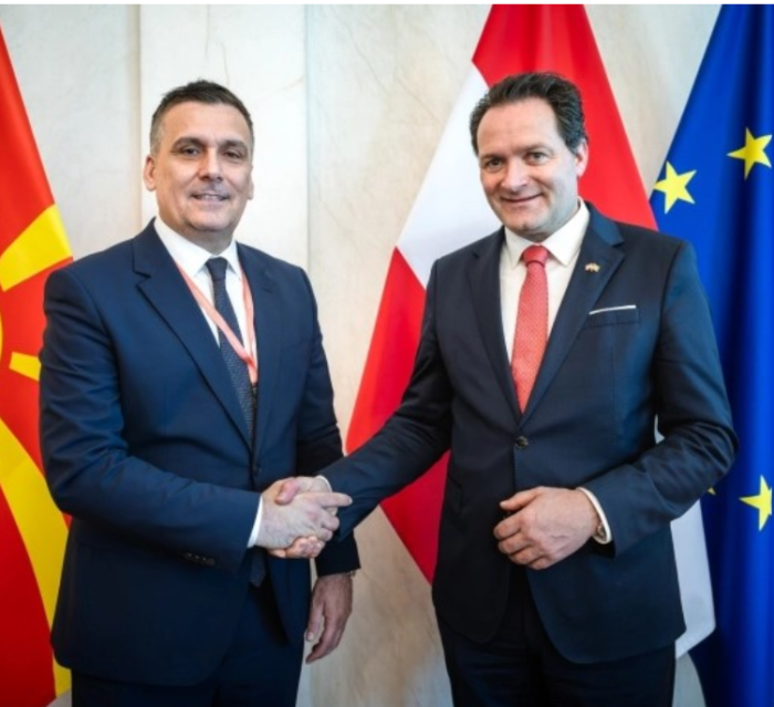 СРЕДБА ХОЏА-ТОШНИГ: Продлабочување на соработката со Австрија во областа на животната средина