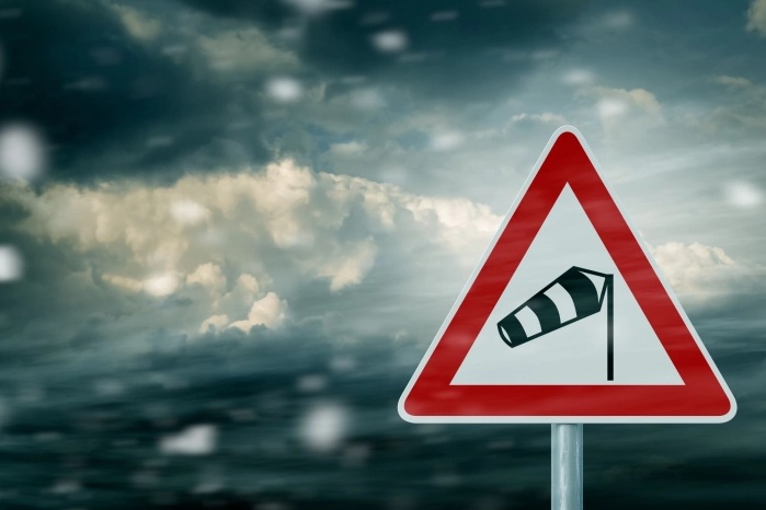 УХМР: Врнежи од дожд кои на места ќе бидат пообилни, а на повисоките места и планините снег и силен ветер кој ќе дува со над 70 км/ч