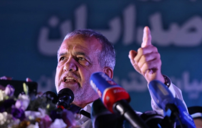 Пезешкијан: Врз основа на какво злосторство Трамп ги оспорува нуклеарните права на Иран