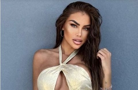 Александра Накова „величествено сочна“: Убавицата со секси фото – тура подготвена за летна авантура (ФОТО)